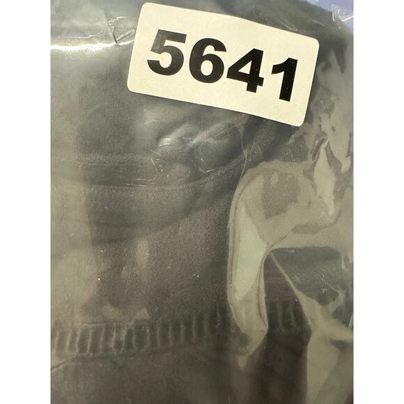 Old Navy Womens Black Small 3/4 Sleeve Top 100% Rayon Keyhole Back - Picture 8 of 8